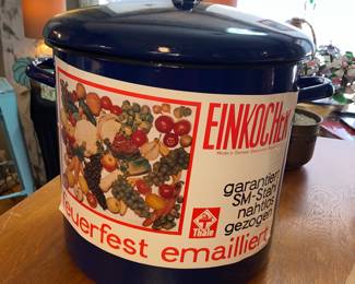 EINKOCHEr topf. / German NEW UNUSED blue enamel large pot.  #lowcountryboil 