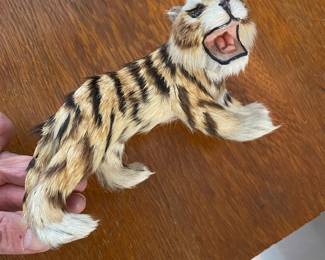 vtg stuffed tiger 