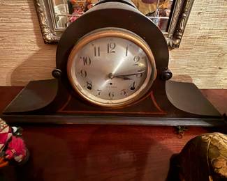 1940's Mantel Clock
