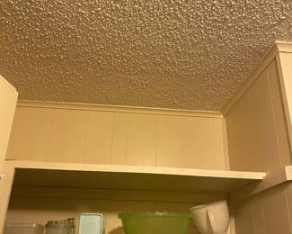 Tupperware 