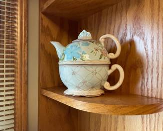 . . . tea pot