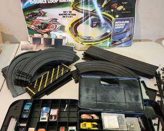 AFX Race Track Set... includes Aurora & Nite Glow