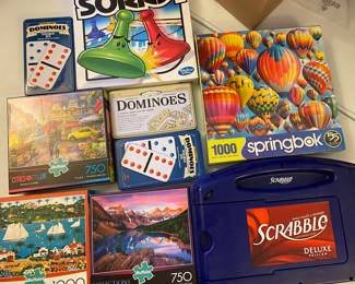 A variety of games, dominoes & puzzles.
