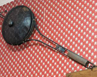 Vintage Fireplace Camp Fire Popcorn - Nut Roaster.