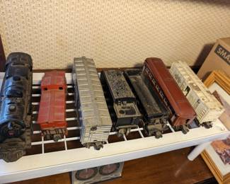 Antique Lionel Complete Train Set. Tracks and other items not pictured.