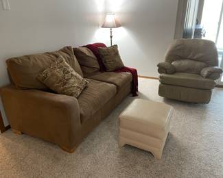 SOFA, CHAIRS & OTTOMAN