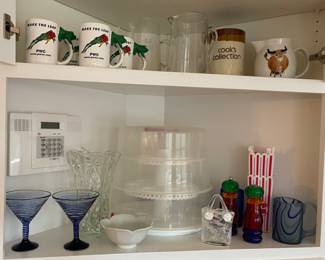 CUPCAKE CARRIER AND MORE