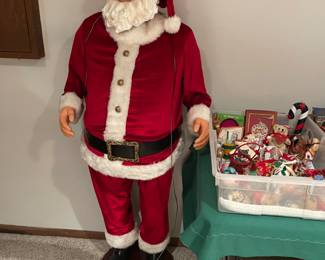 LARGE CHRISTMAS ANIMATED SANTA CLAUS