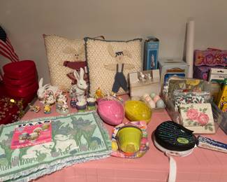 EASTER DECOR