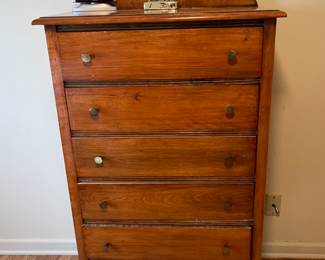 VINTAGE DRESSER