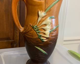 Over 30 Pieces of Roseville, Hull & Weller