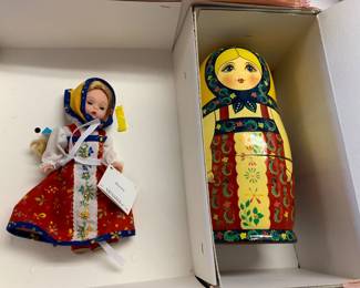 Madam Alexander w/Stacking or Nesting doll