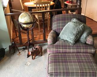 A clearer pic and a nice chair and ottoman!