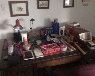 Nice old desk!