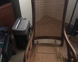 Cane rocker! Paper shredder!