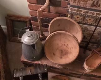 Neat wooden bowls! Old coffee pot!