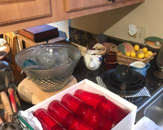 More kitchen items! Punch bowl set!