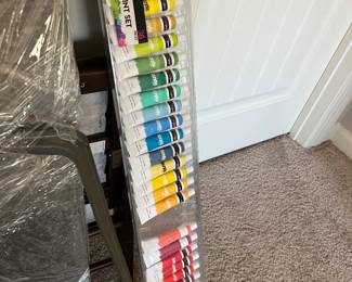 Art supplies including acrylic paints 