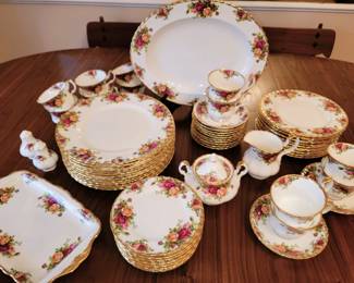 Royal Albert Old Country Roses