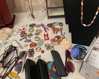 Jewelry, sunglasses,