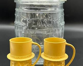 Planters Peanuts Glass Display Jar with Lid and (2) Planters Peanuts Cups
