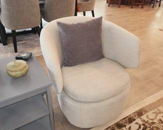 Swivel chair