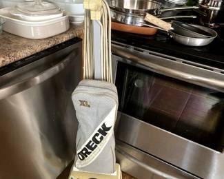 #164	mh	oreck vac 	 $45.00 			
