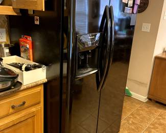 #167	Appliance	Frigidaire black side by Side frig LFS2612TE  36X31.5X70	 $200.00 			
