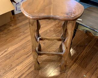 #45	hand made table oval on 4 legs 18x14x24	 $25.00 			
