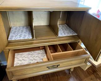 #20	mid century white fine furniture chest of drawers 3 drawers 2 doors 42x21x48 as is finish	 $175.00 			
