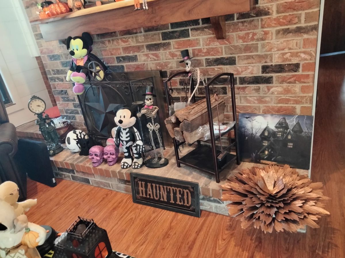 HURST ESTATE SALE!!!! in Hurst, TX starts on 2/15/2024