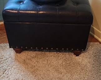 Storage ottoman