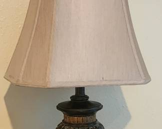 2 lamps