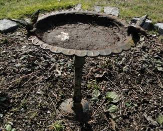 Metal Birdbath