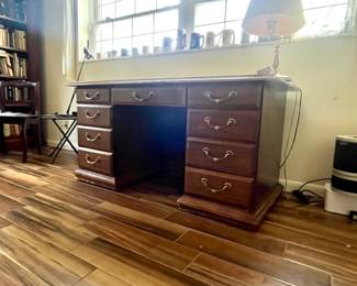 New Directions dMI Furniture Office Desk