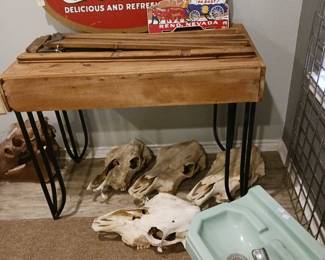1952 rare jade green water fountain, cow skulls, wild hog skull, antique Perfection Cloths Dryer