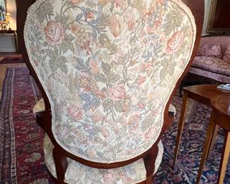 41. Antique Queen Anne Chair (26" x 27" x 42")
