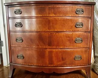 Matching set of Drexel dressers - beautiful wood
