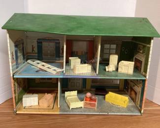 vintage dollhouse