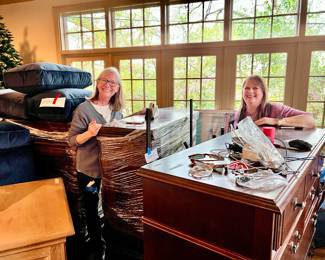 BEFORE......Dawn and Staci prepping.