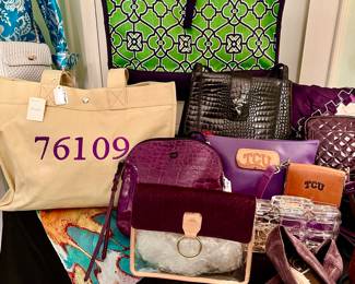 J McGlothlin 76109 embroidered canvas bag.