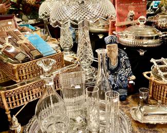 Notice the fantastic bamboo style casserole holders.  I love these!