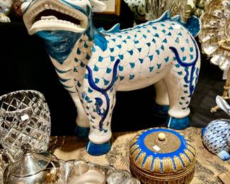 Large blue and white foo dog.  