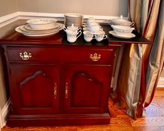 and Matching Pennsylvania House Cherry bar server w/flip open sides 