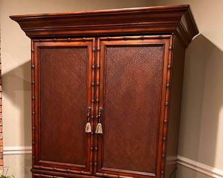 Sligh TV/entertainment cabinet 