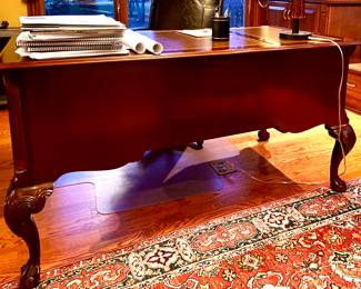 Queen Anne office desk w/leather top (rug not for sale)