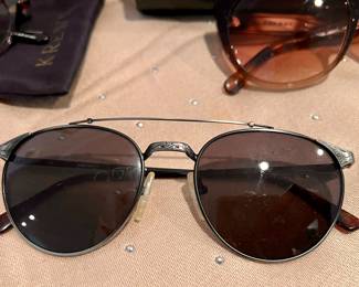 Rove sunglasses w/case