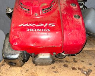 HR215 Honda engine