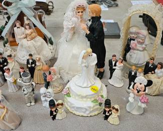 LOT OF WEDDING DECOR