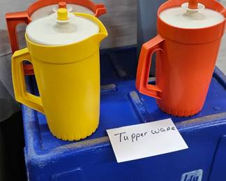 TUPPERWARE